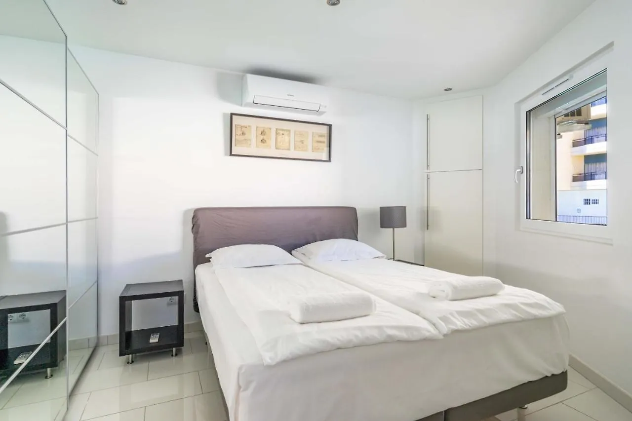 Shoreline Apartment In Fuengirola By Costarentals - Ref 88 0*,  Испания